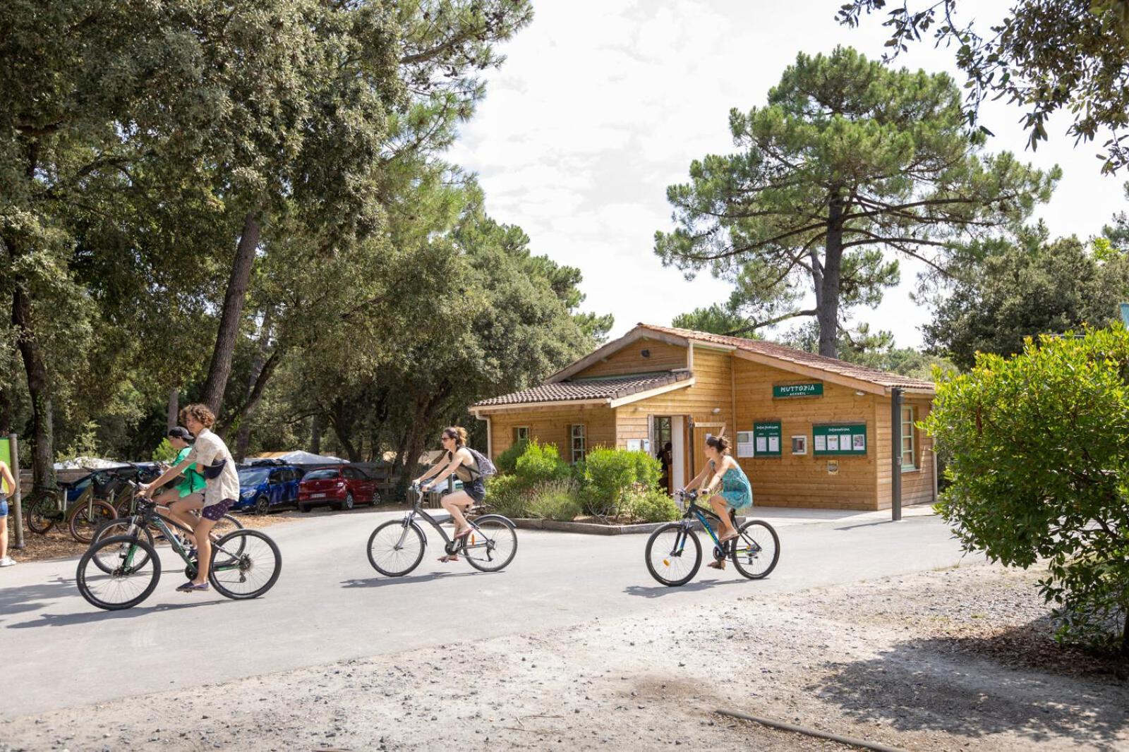 Huttopia Oleron Les Chenes Verts Dolus-d'Oleron Exterior photo